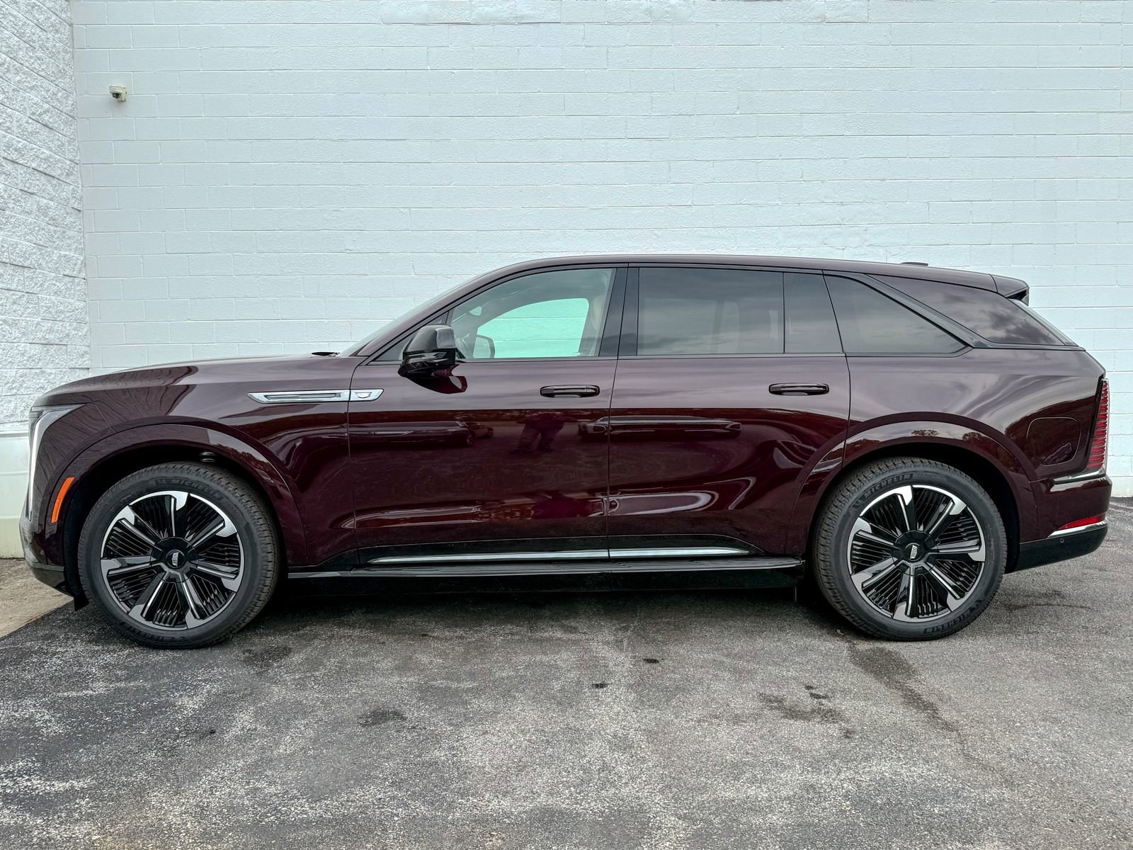 2025 Cadillac Escalade IQ Sport 2 - Photo 10