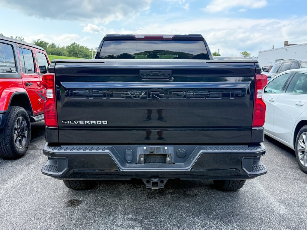 Used 2022 Chevrolet Silverado 1500 Custom Truck
