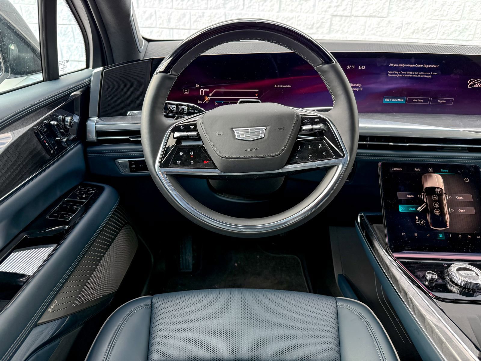 2025 Cadillac Escalade IQ Sport 2 - Photo 30