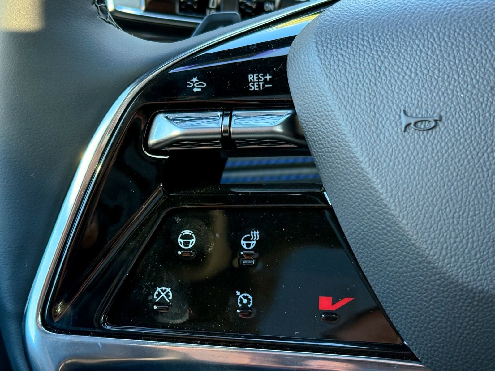2025 Cadillac Escalade IQ Sport 1 - Photo 25
