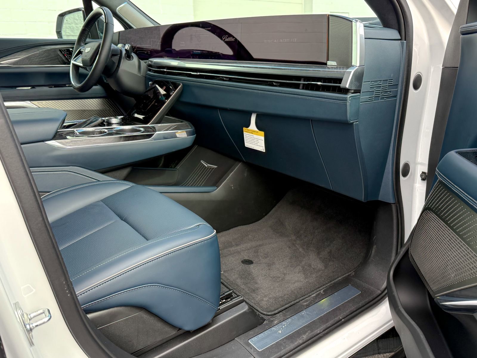 2025 Cadillac Escalade IQ Sport 2 - Photo 12