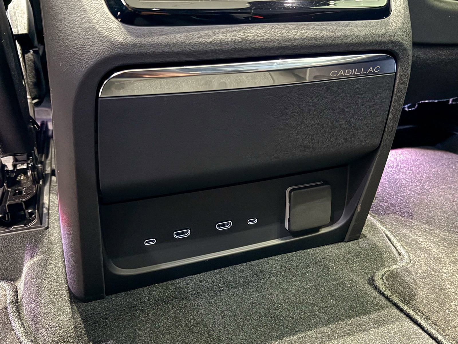 2026 Cadillac Escalade IQL Sport - Photo 35