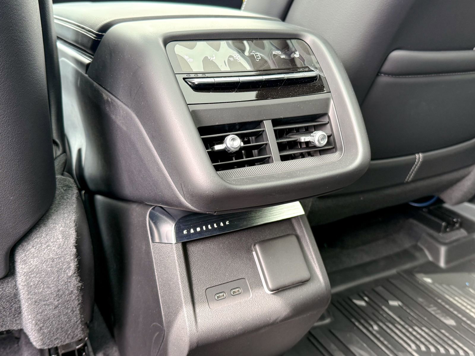 2026 Cadillac LYRIQ V - Photo 35