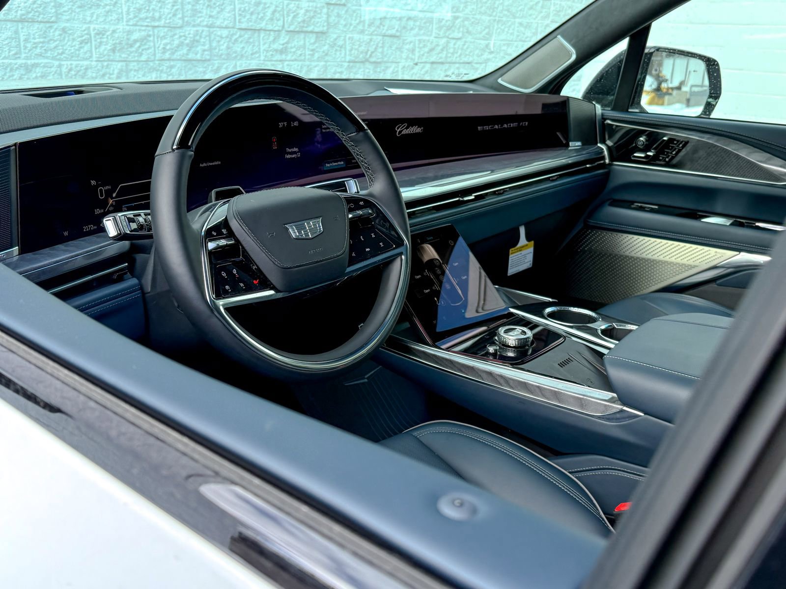 2025 Cadillac Escalade IQ Sport 2 - Photo 9