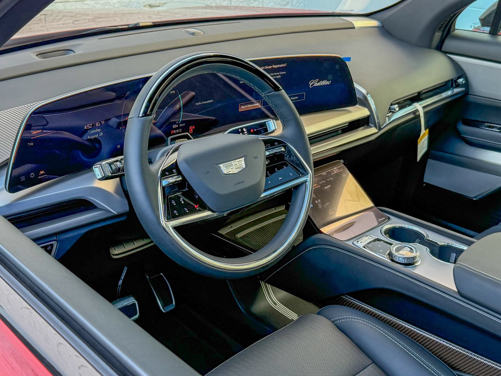 2027 Cadillac VISTIQ Sport - Photo 14