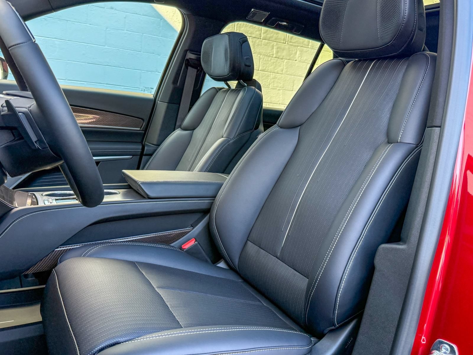 2027 Cadillac VISTIQ Sport - Photo 15