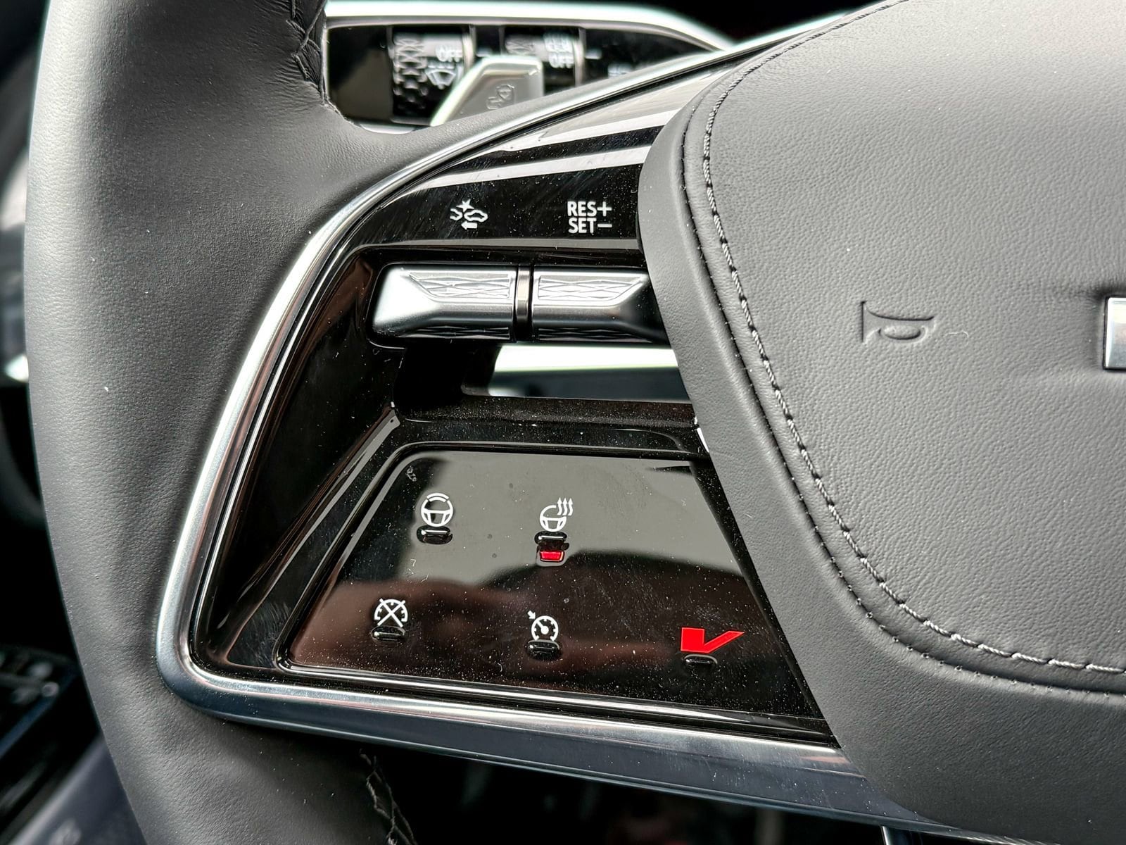 2026 Cadillac LYRIQ V - Photo 28