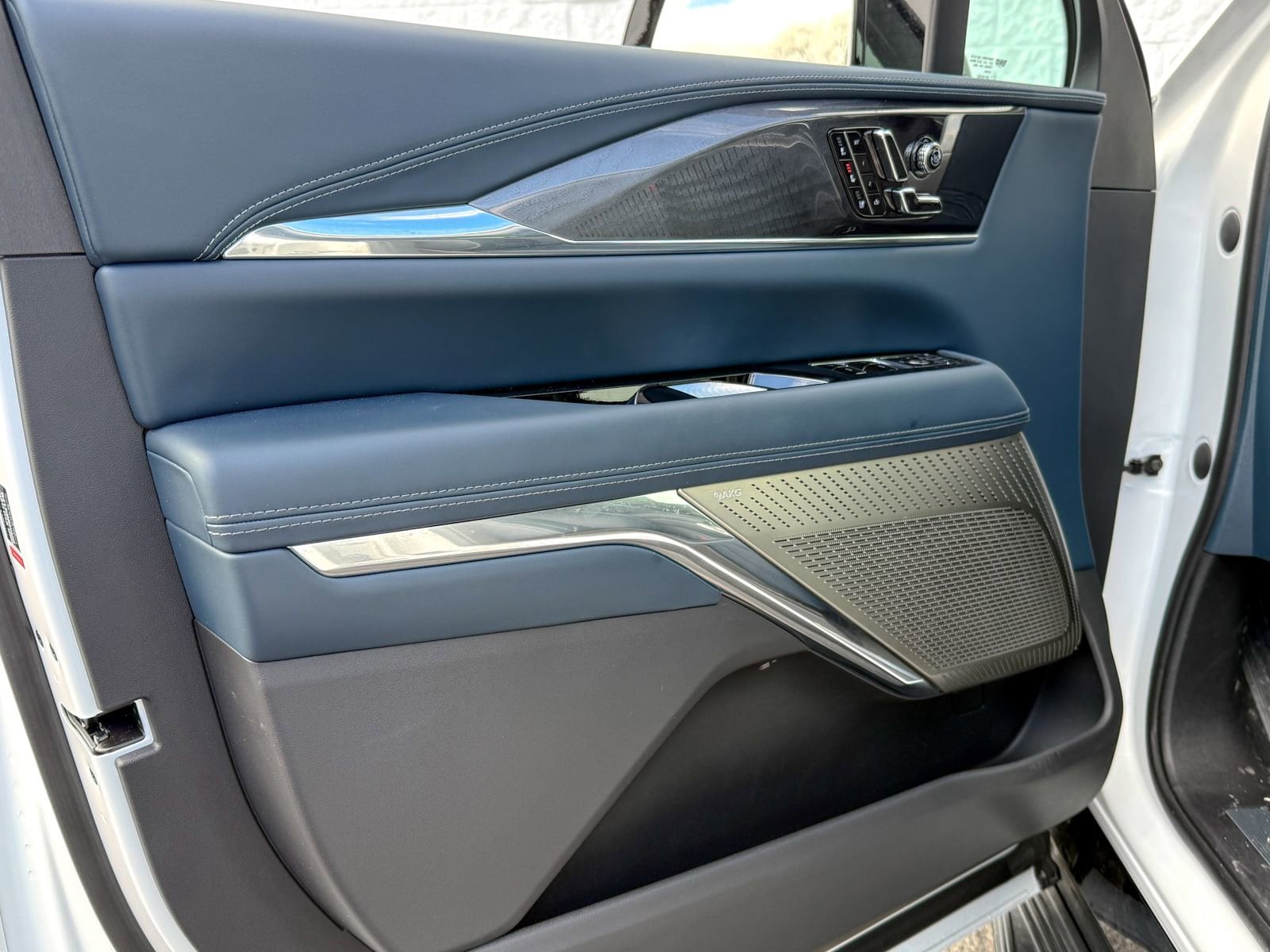 2025 Cadillac Escalade IQ Sport 2 - Photo 13