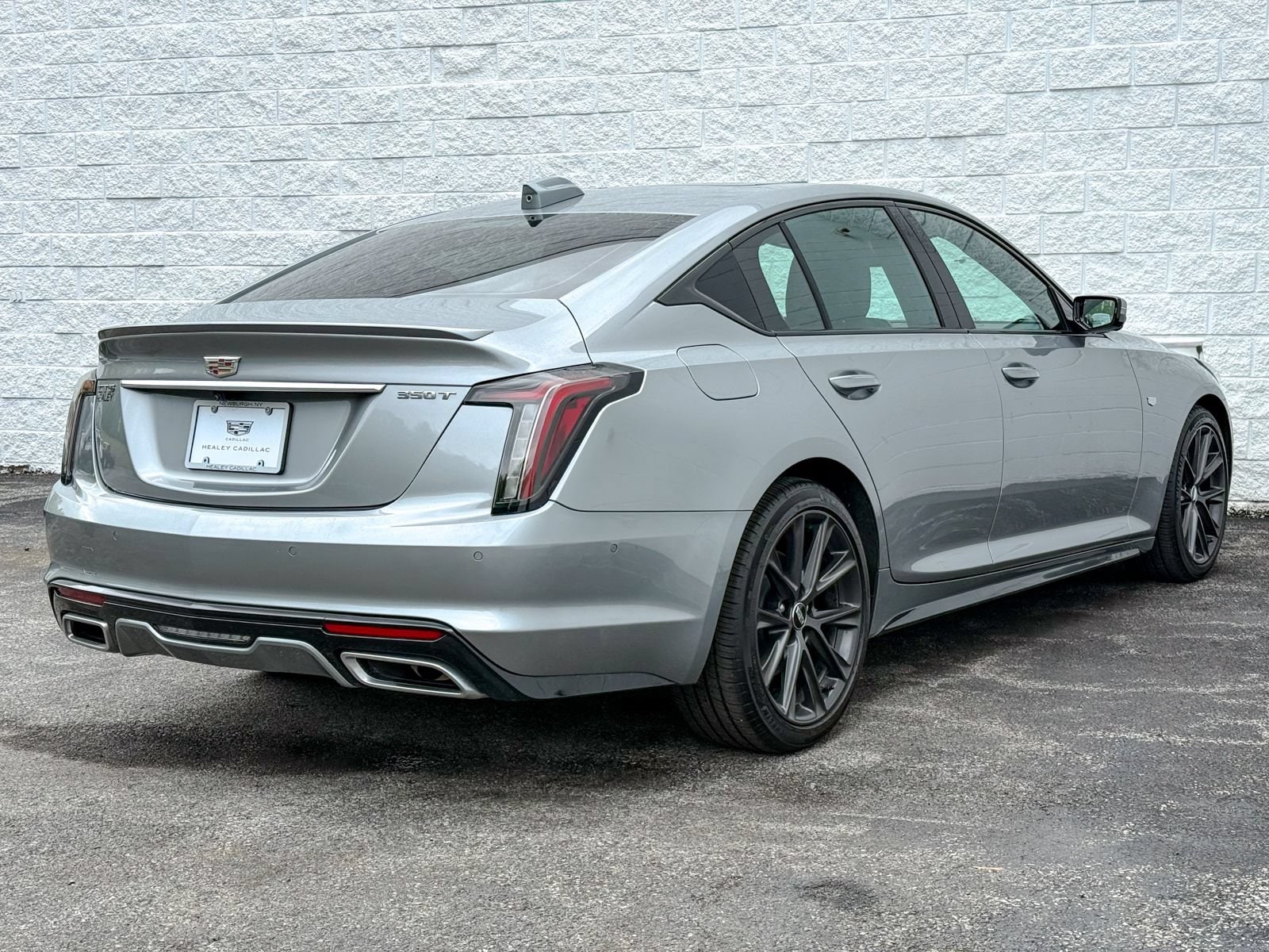 2025 Cadillac CT5 Sport - Photo 8