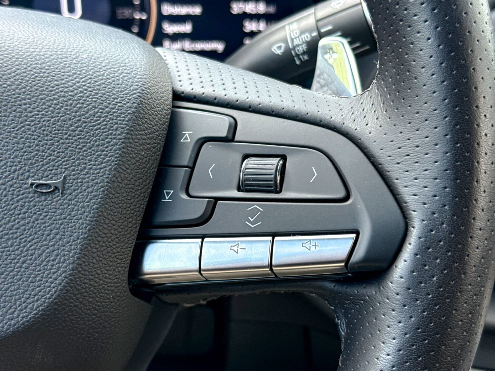 2025 Cadillac CT4 Sport - Photo 25