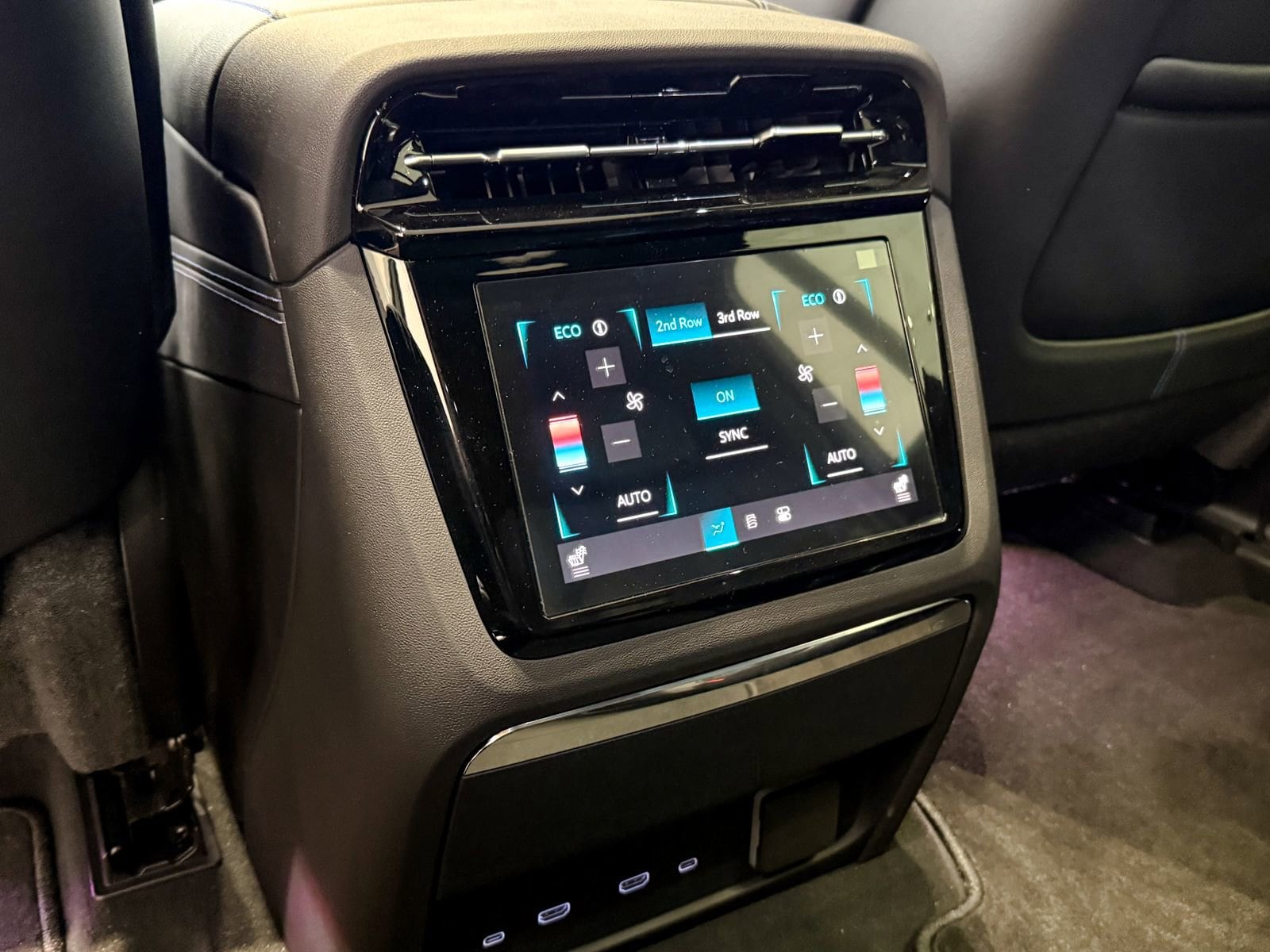 2026 Cadillac Escalade IQL Sport - Photo 33