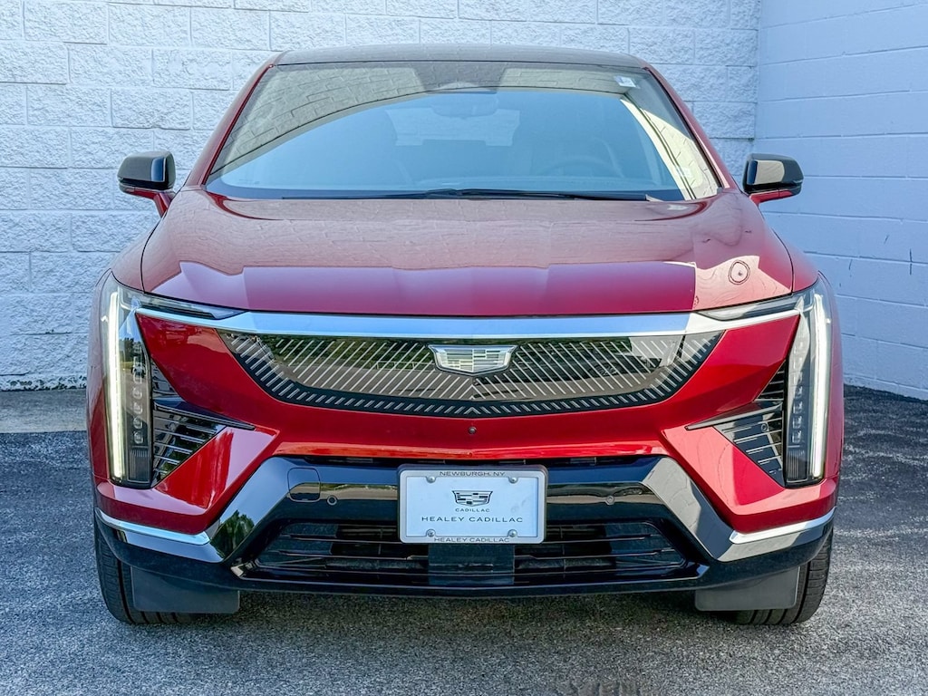 New 2027 CADILLAC OPTIQ Luxury SUV