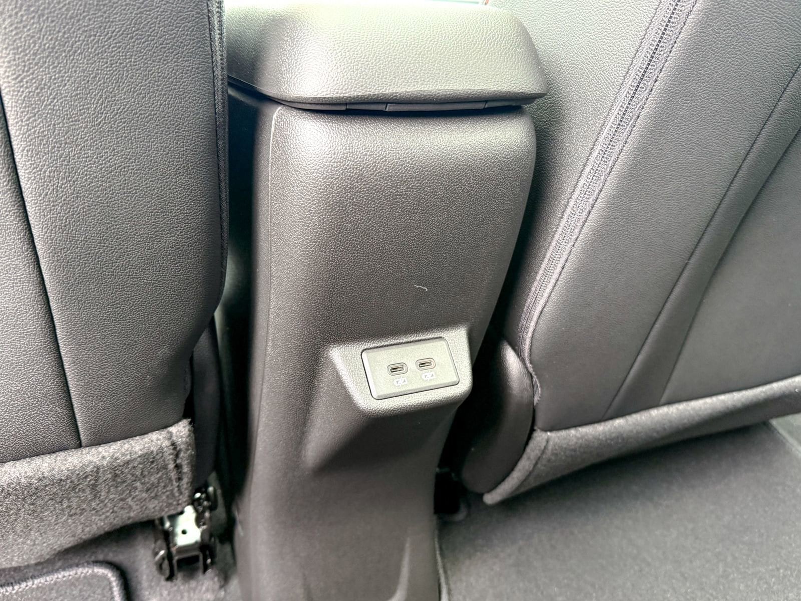 2027 Chevrolet Bolt RS - Photo 34