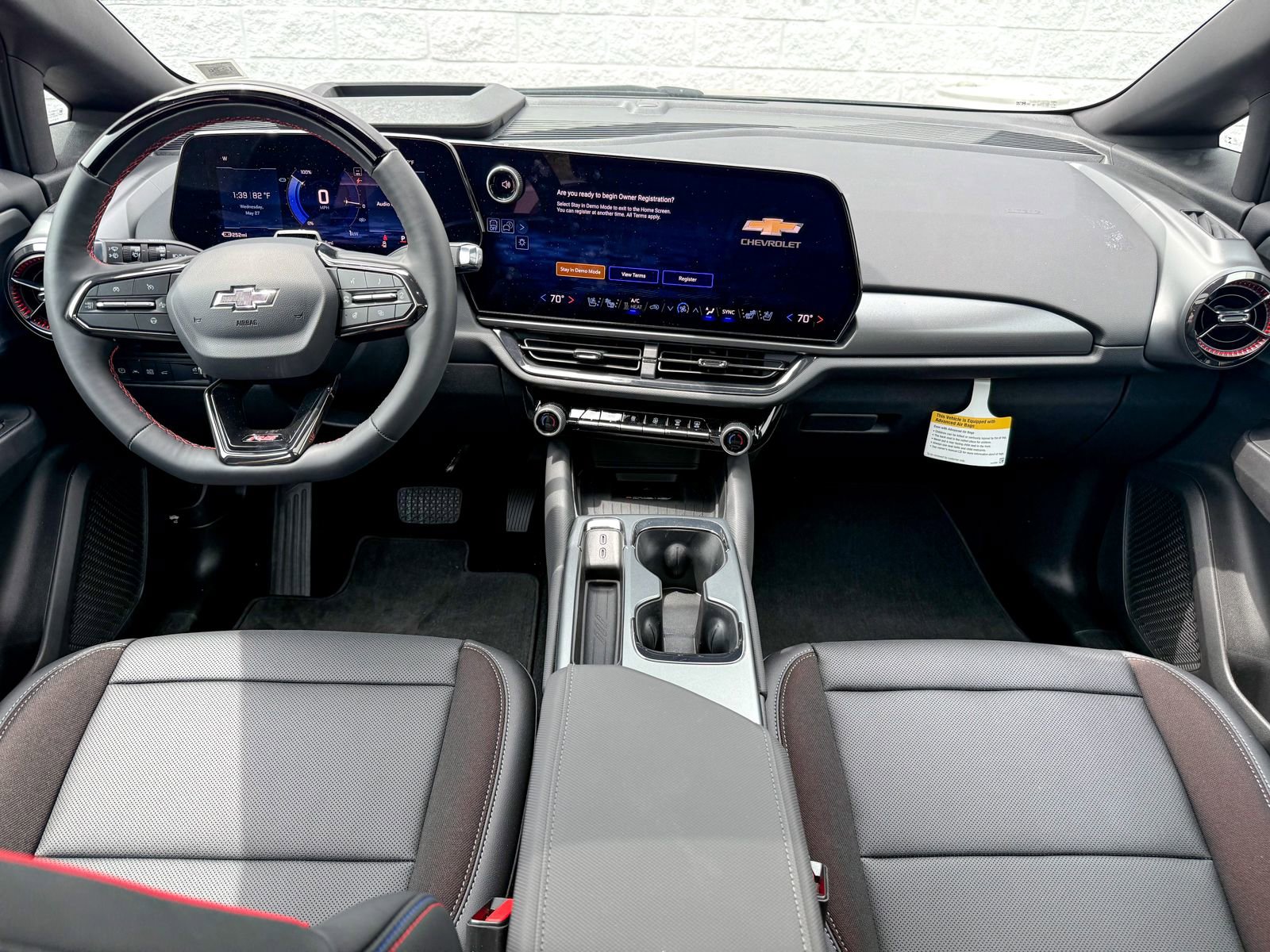 2025 Chevrolet Equinox EV RS - Photo 33