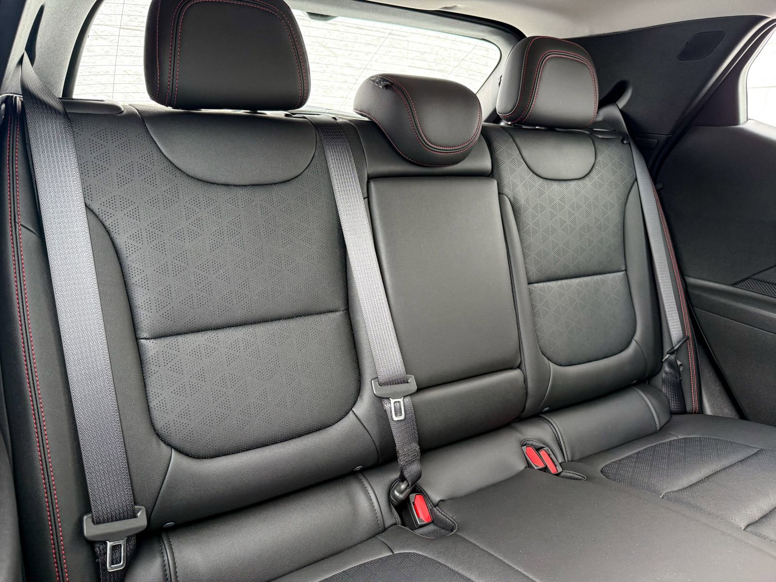 2027 Chevrolet Bolt RS - Photo 13
