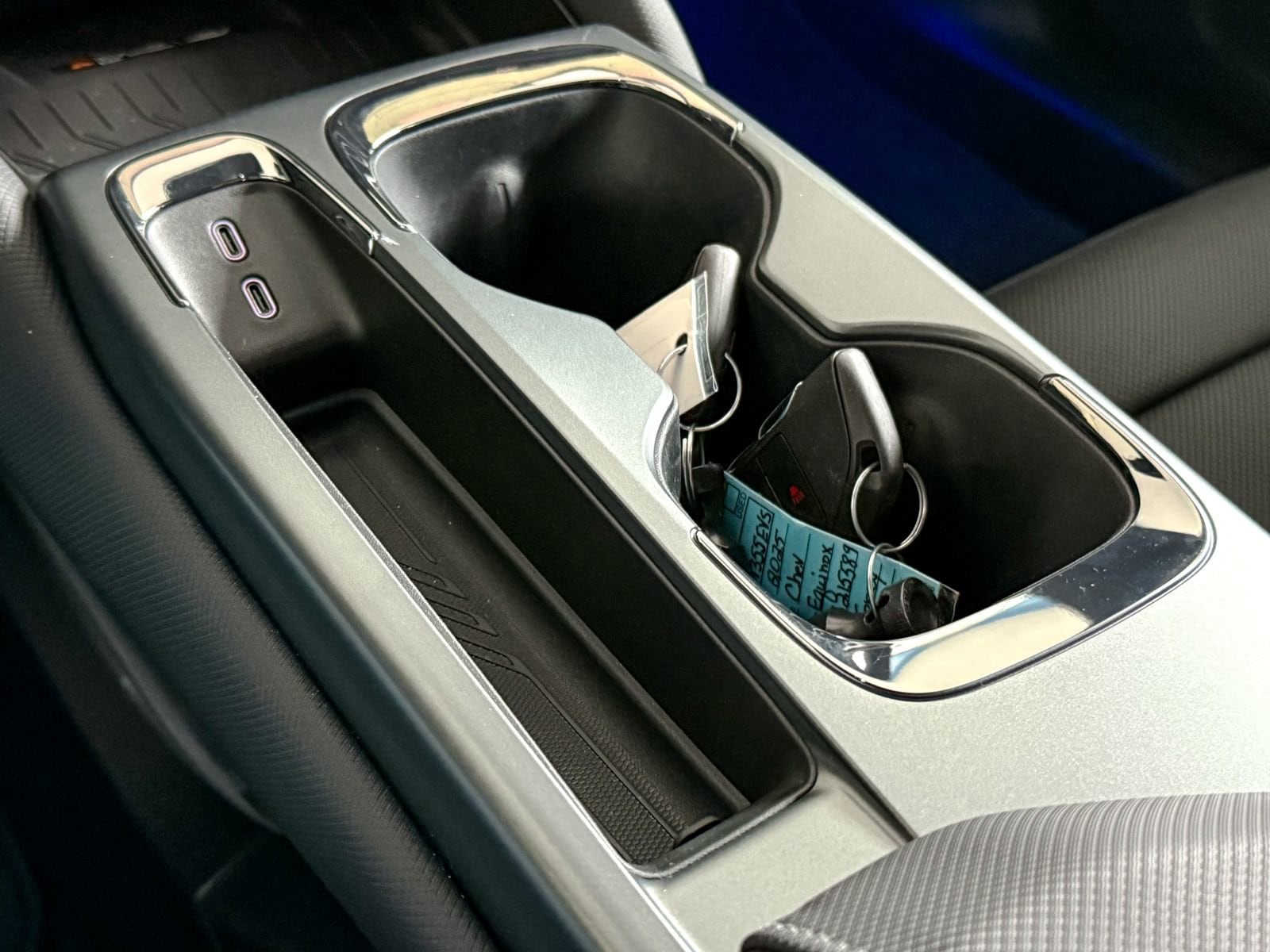 2025 Chevrolet Equinox EV RS - Photo 25