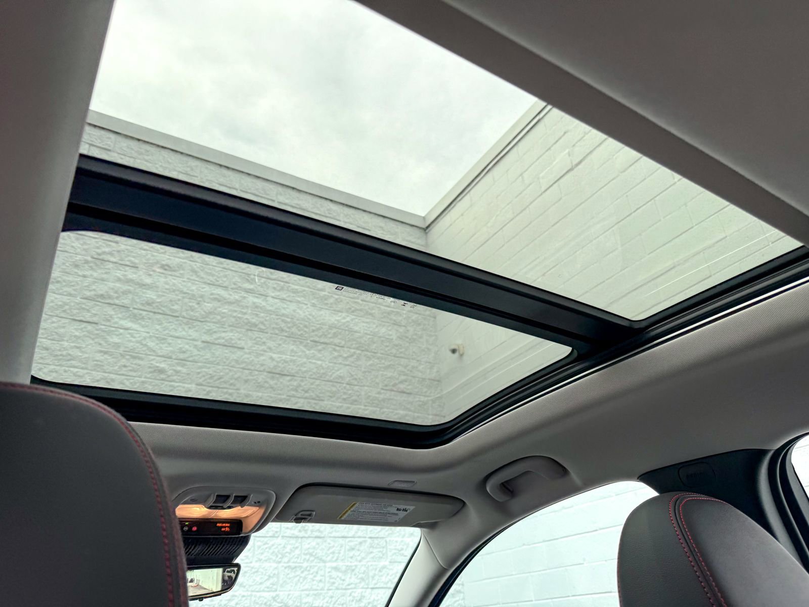 2027 Chevrolet Bolt RS - Photo 33