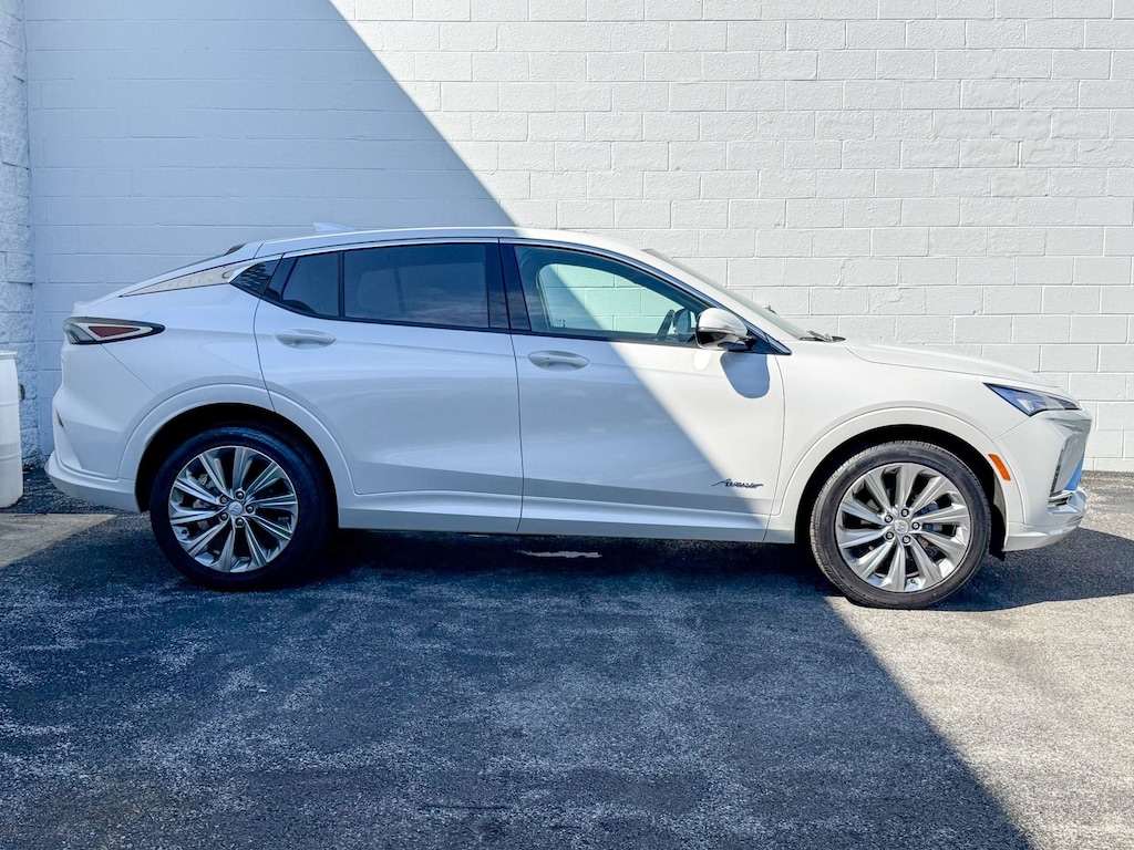 Used 2025 Buick Envista Avenir SUV