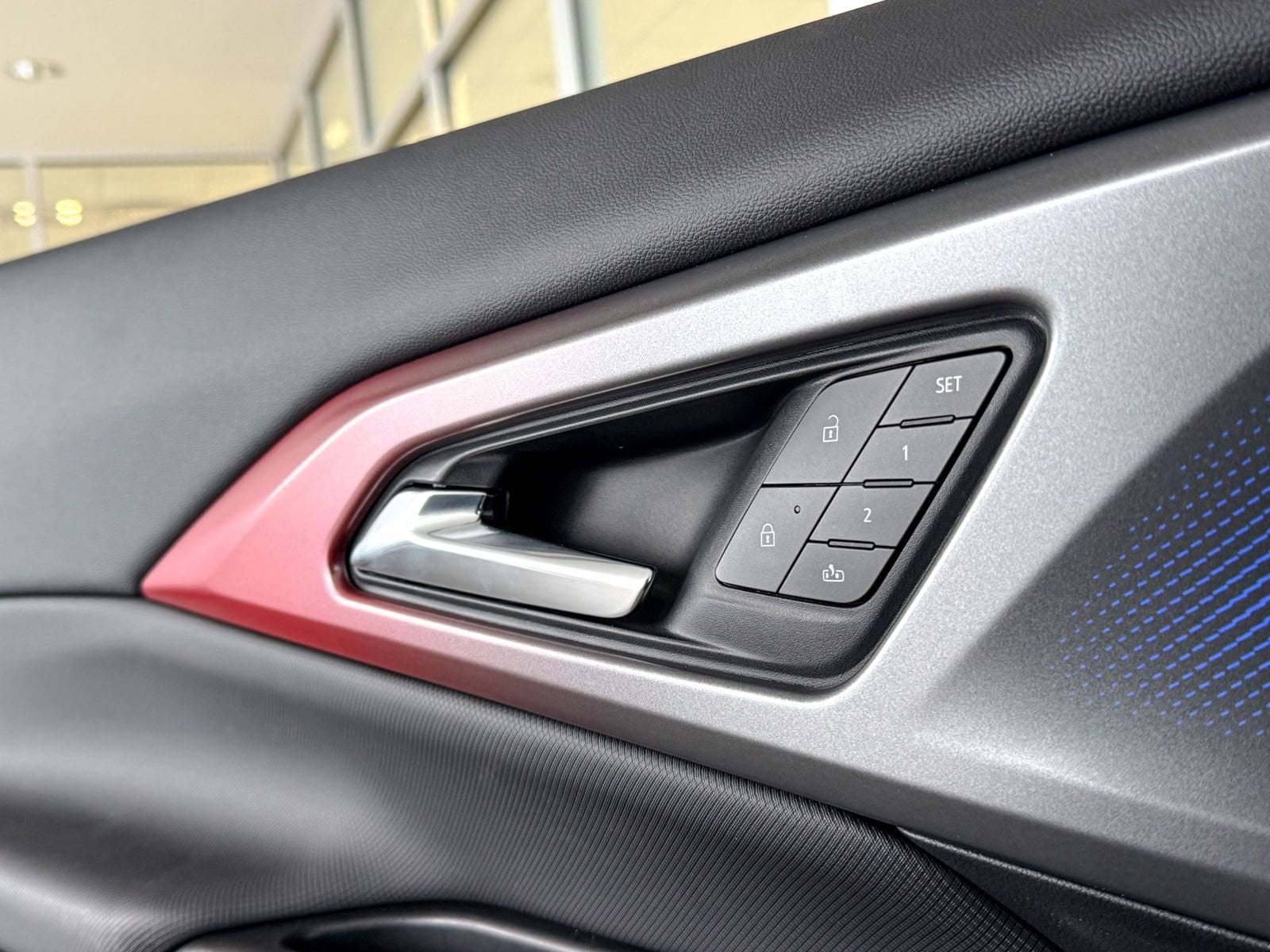 2025 Chevrolet Equinox EV RS - Photo 18