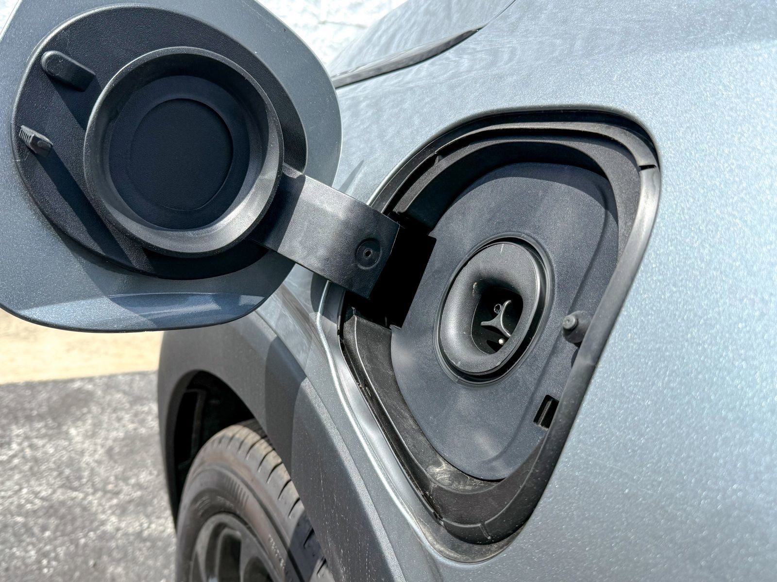 2027 Chevrolet Bolt RS - Photo 10