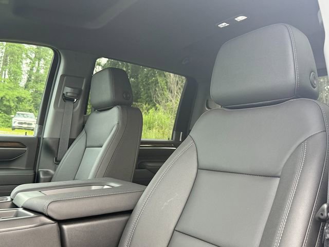 2025 Chevrolet Silverado 2500HD LT photo 4