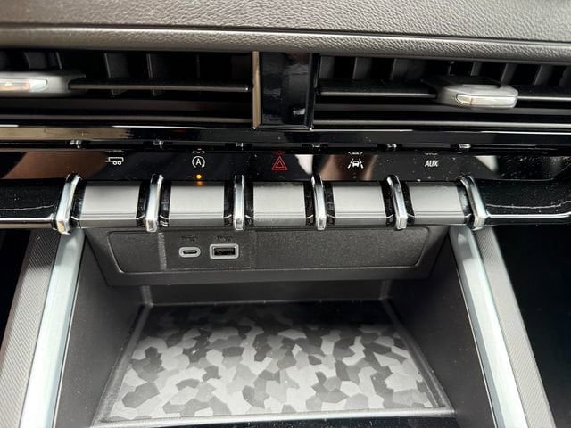 2025 Chevrolet Colorado Work Truck - Photo 29