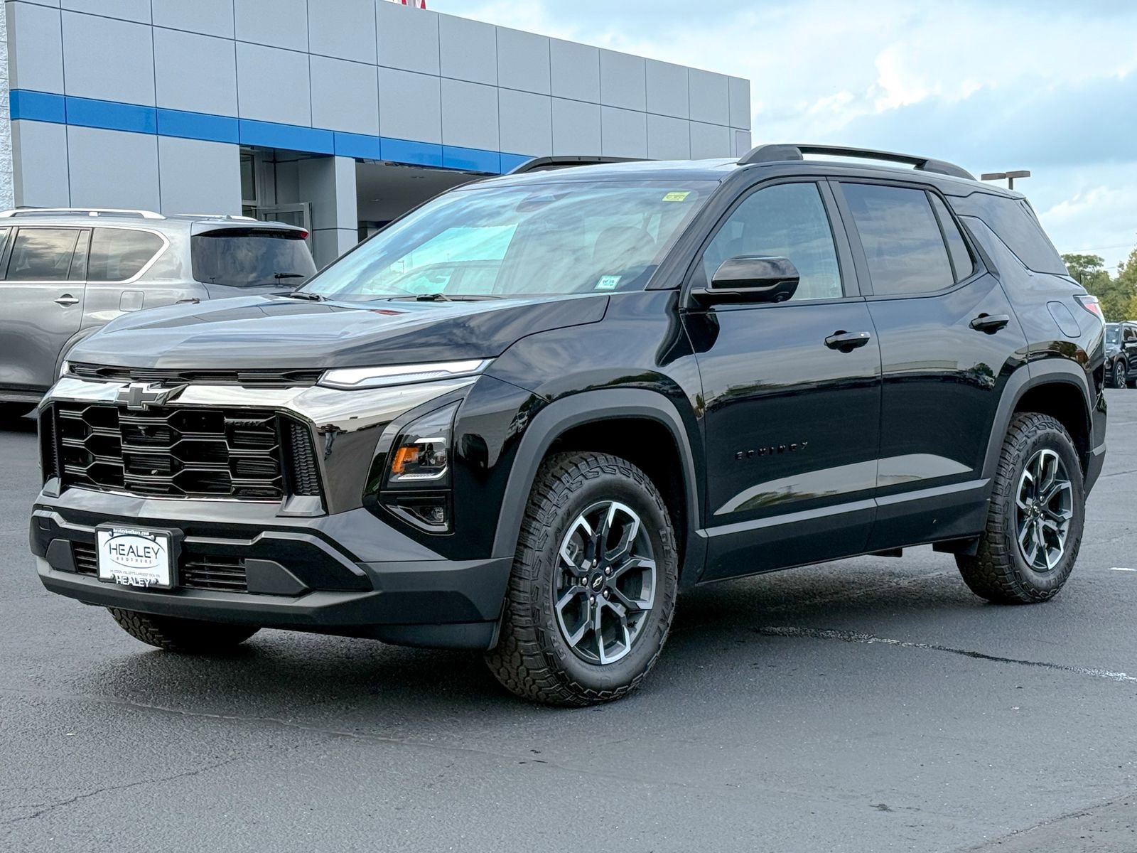 2026 Chevrolet Equinox ACTIV photo 3