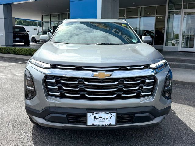 2026 Chevrolet Equinox LT photo 4