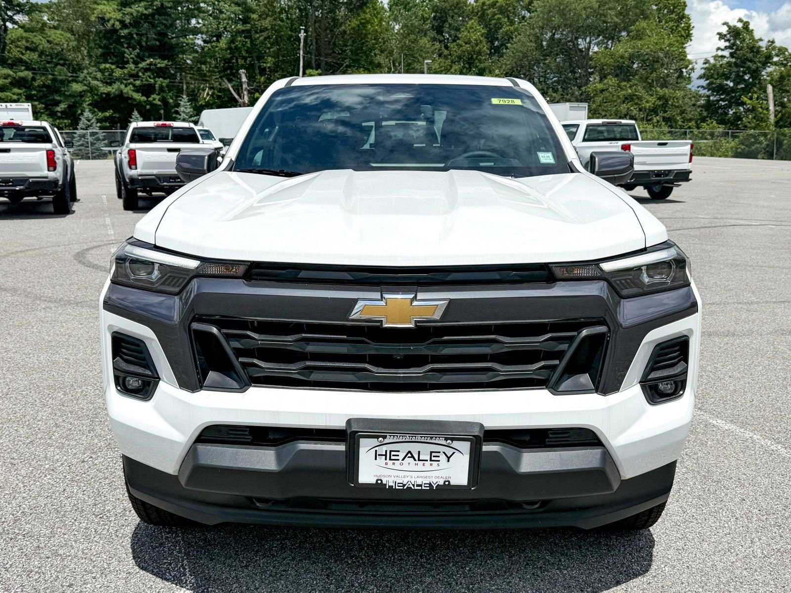 2025 Chevrolet Colorado Work Truck LT photo 4