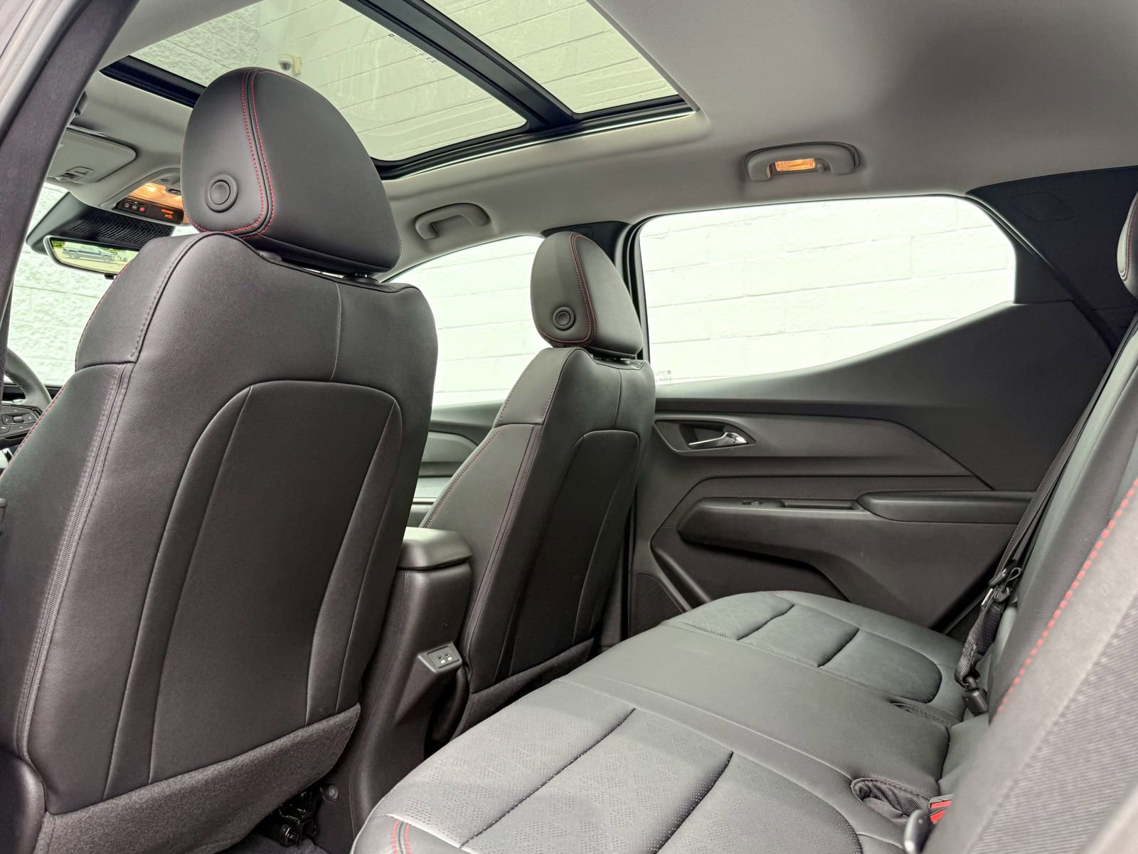 2027 Chevrolet Bolt RS - Photo 36