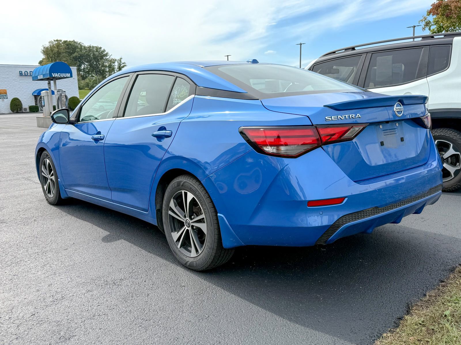2020 Nissan Sentra SV photo 3