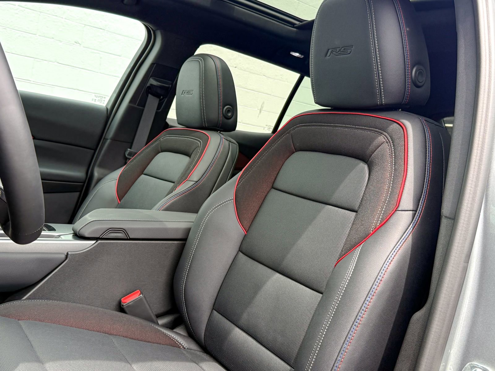 2025 Chevrolet Equinox EV RS - Photo 15