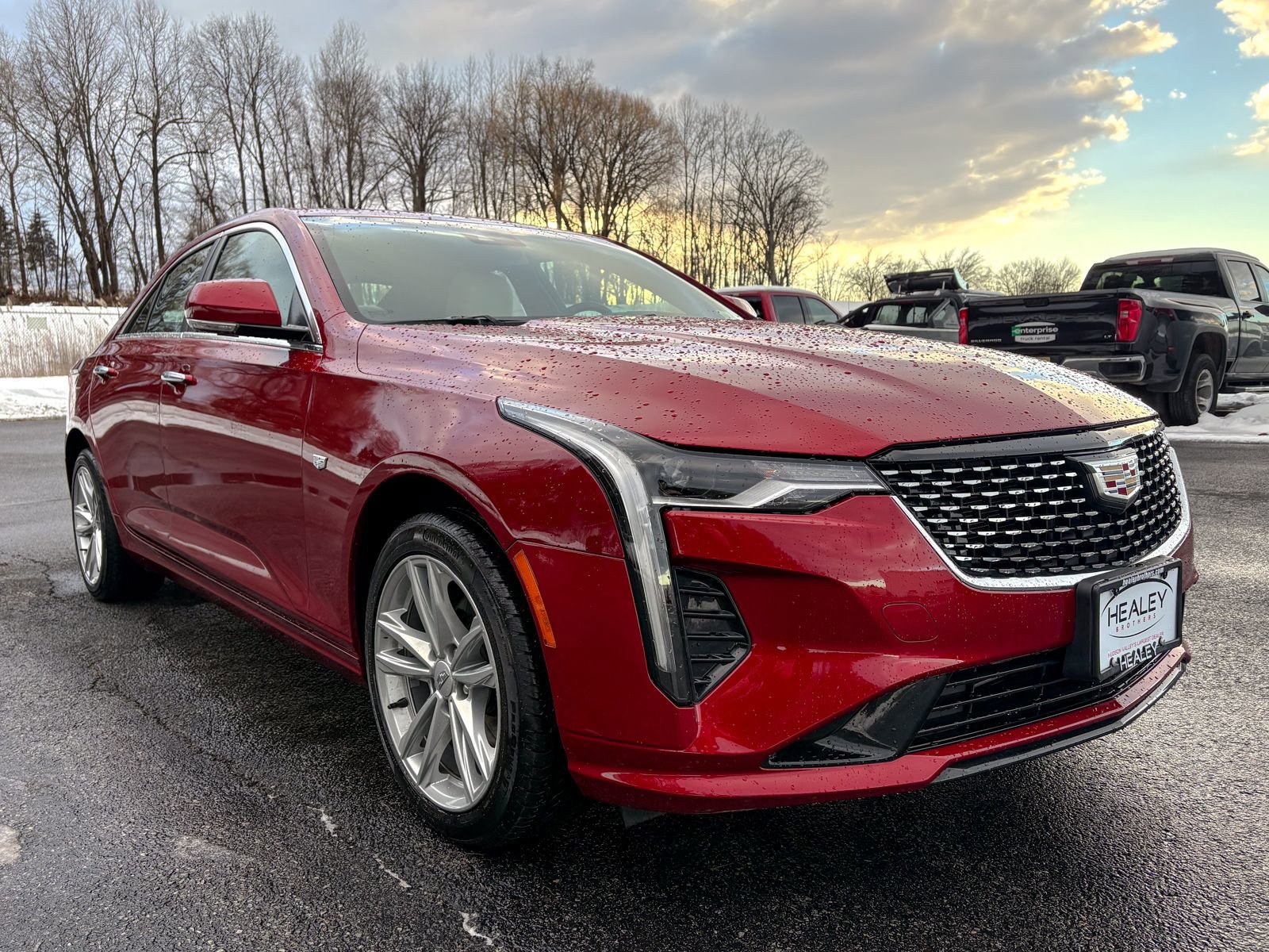 2022 Cadillac CT4 Luxury's photo