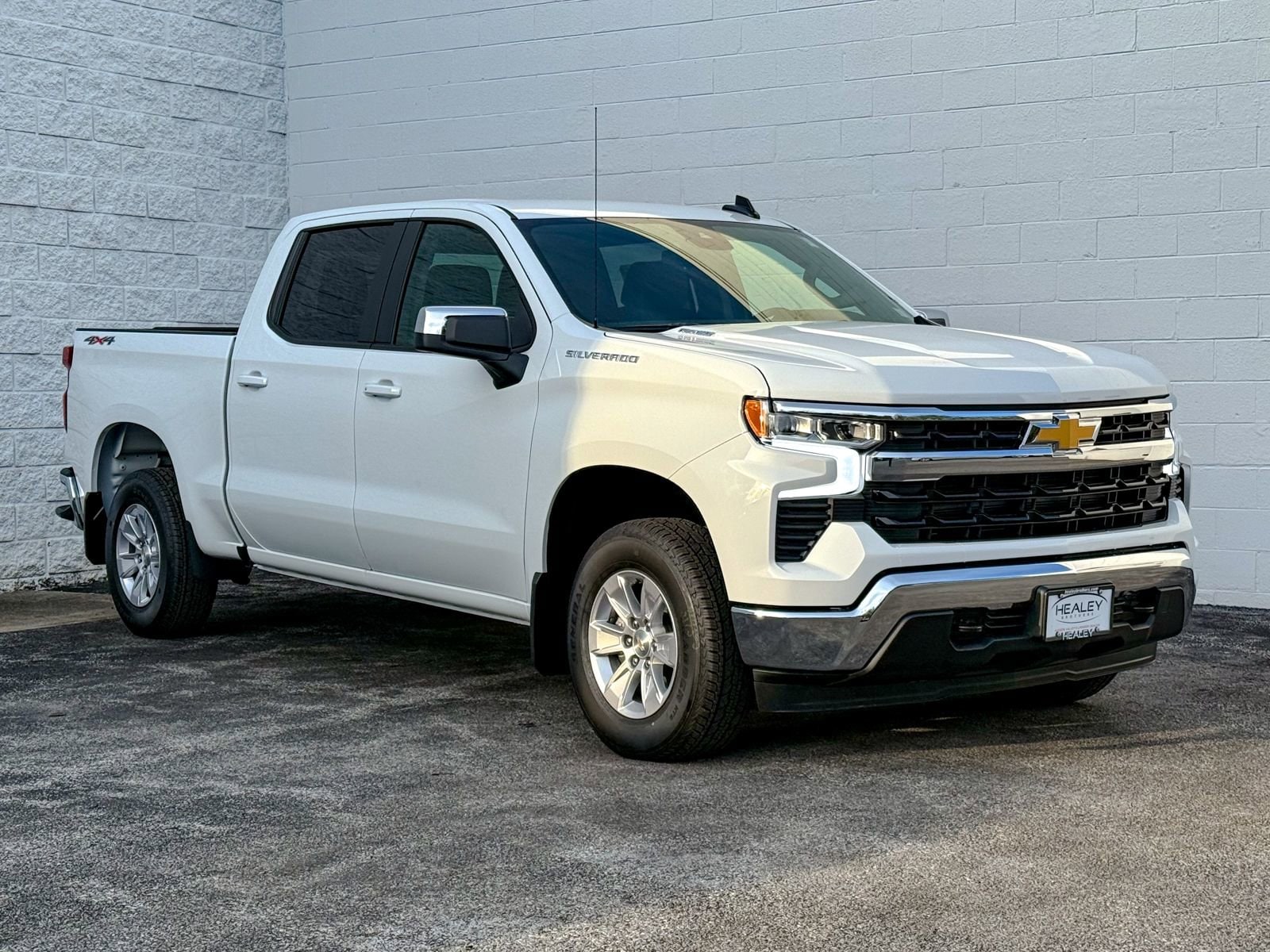 2026 Chevrolet Silverado 1500 LT's photo