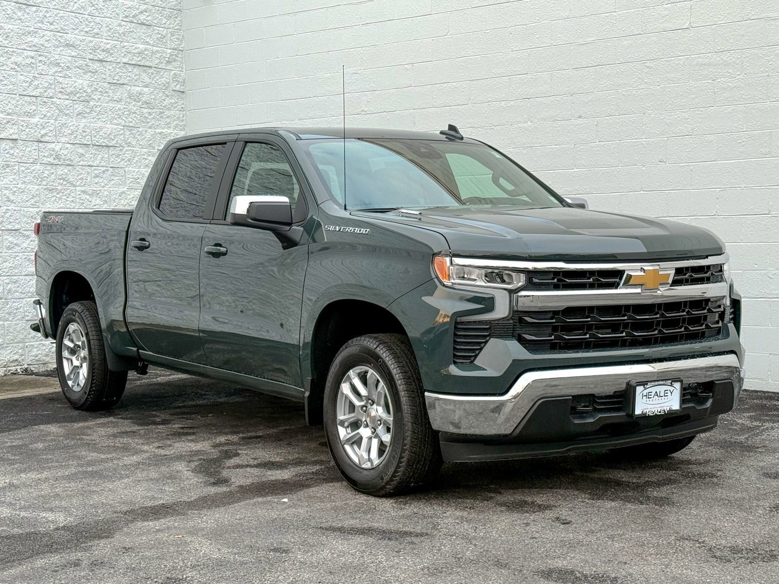 2026 Chevrolet Silverado 1500 LT's photo