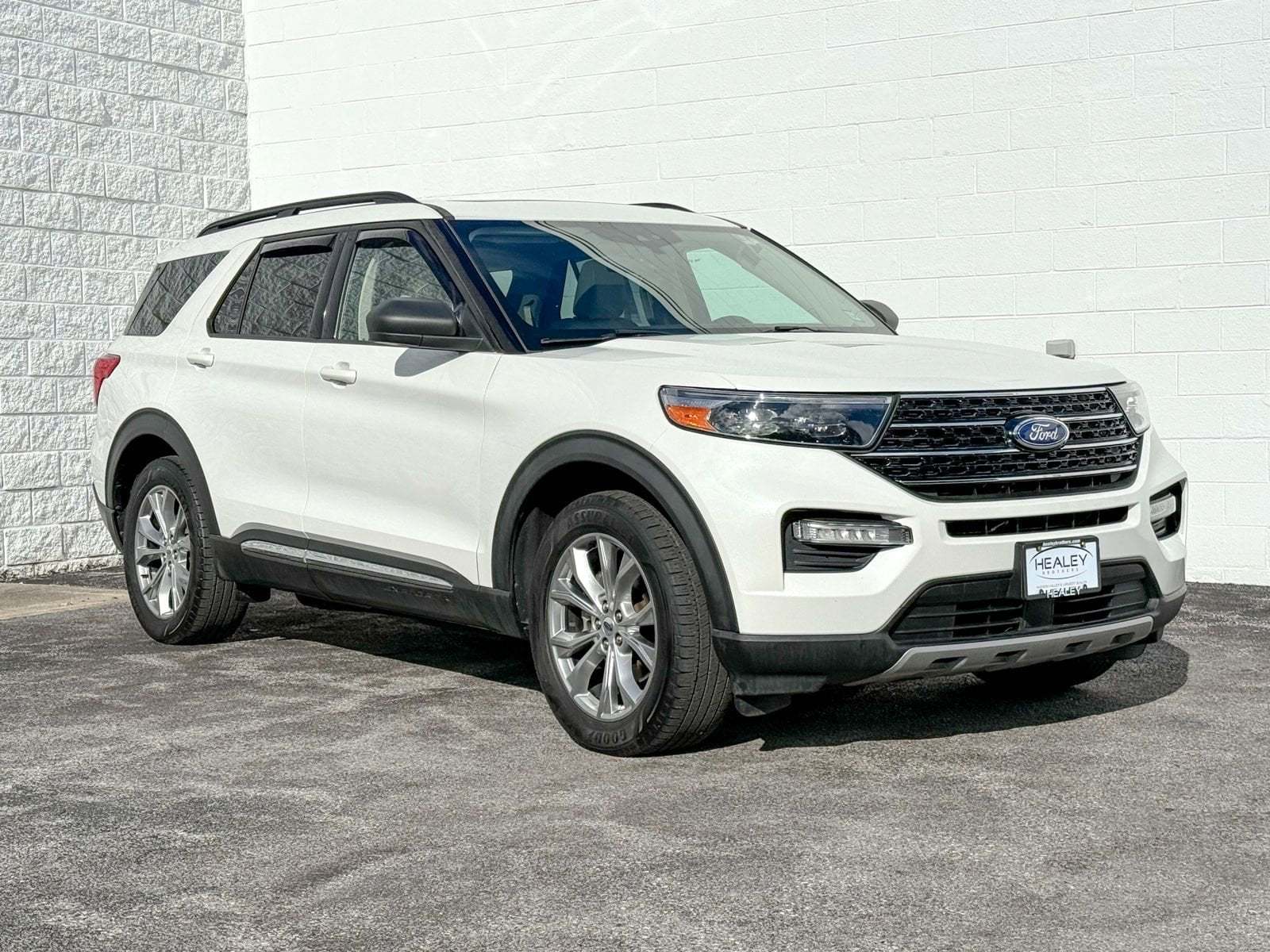 2020 Ford Explorer XLT's photo
