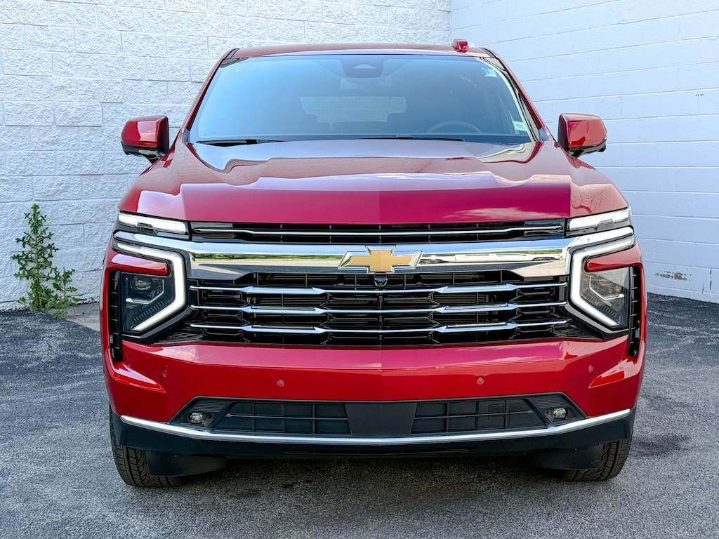 New 2026 Chevrolet Suburban LT SUV