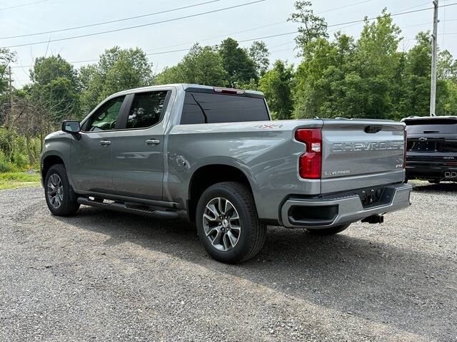 2025 Chevrolet Silverado 1500 RST photo 2