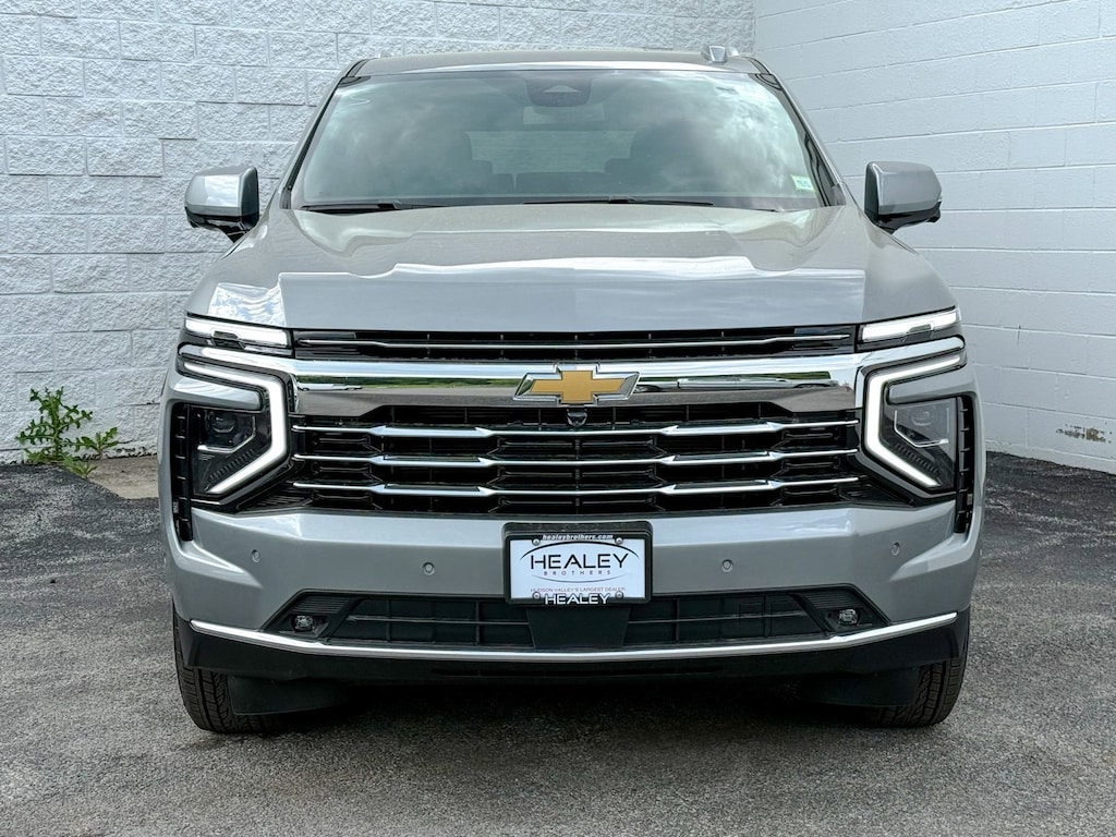 New 2026 Chevrolet Suburban LT SUV