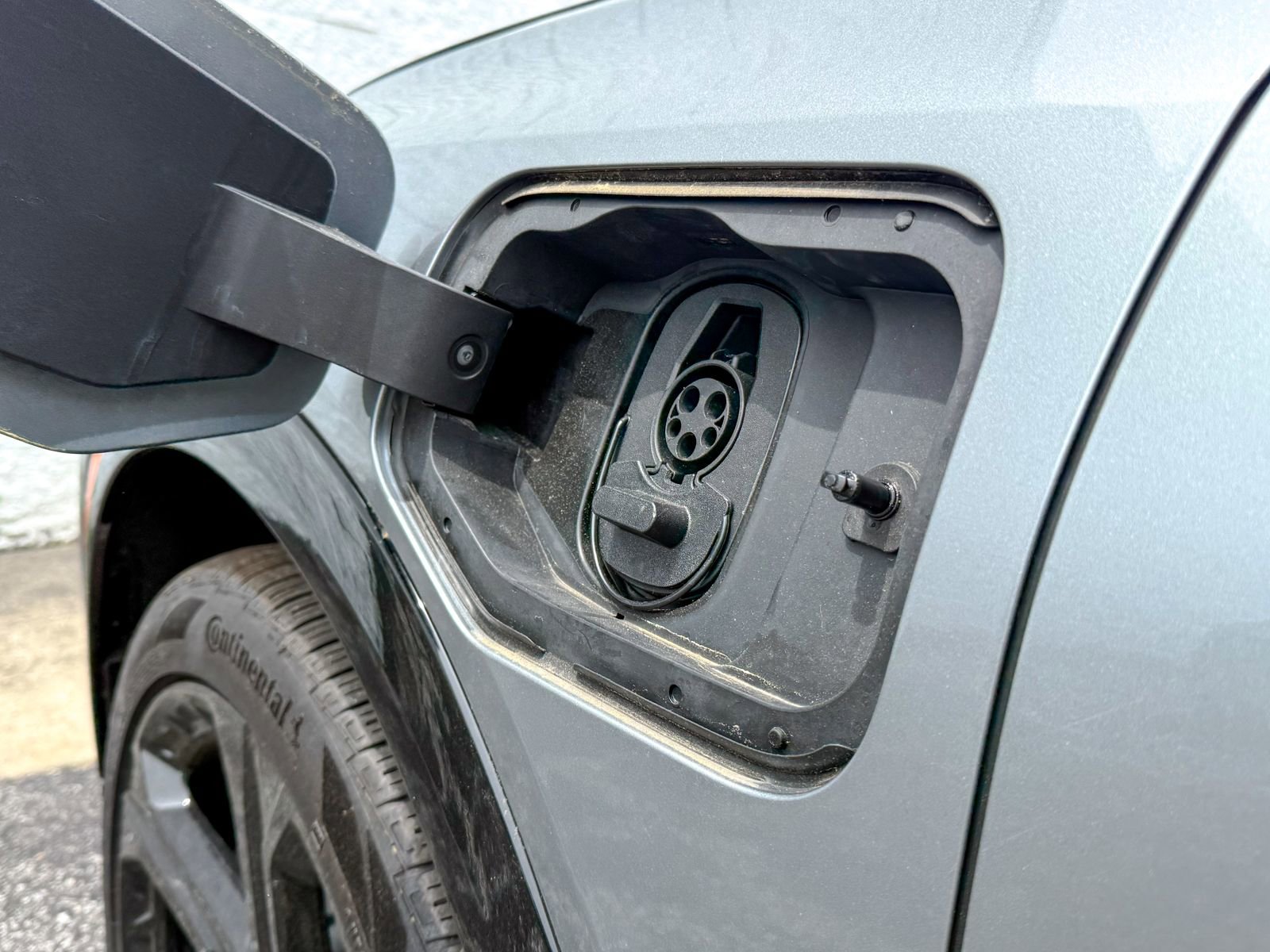2025 Chevrolet Equinox EV RS - Photo 11