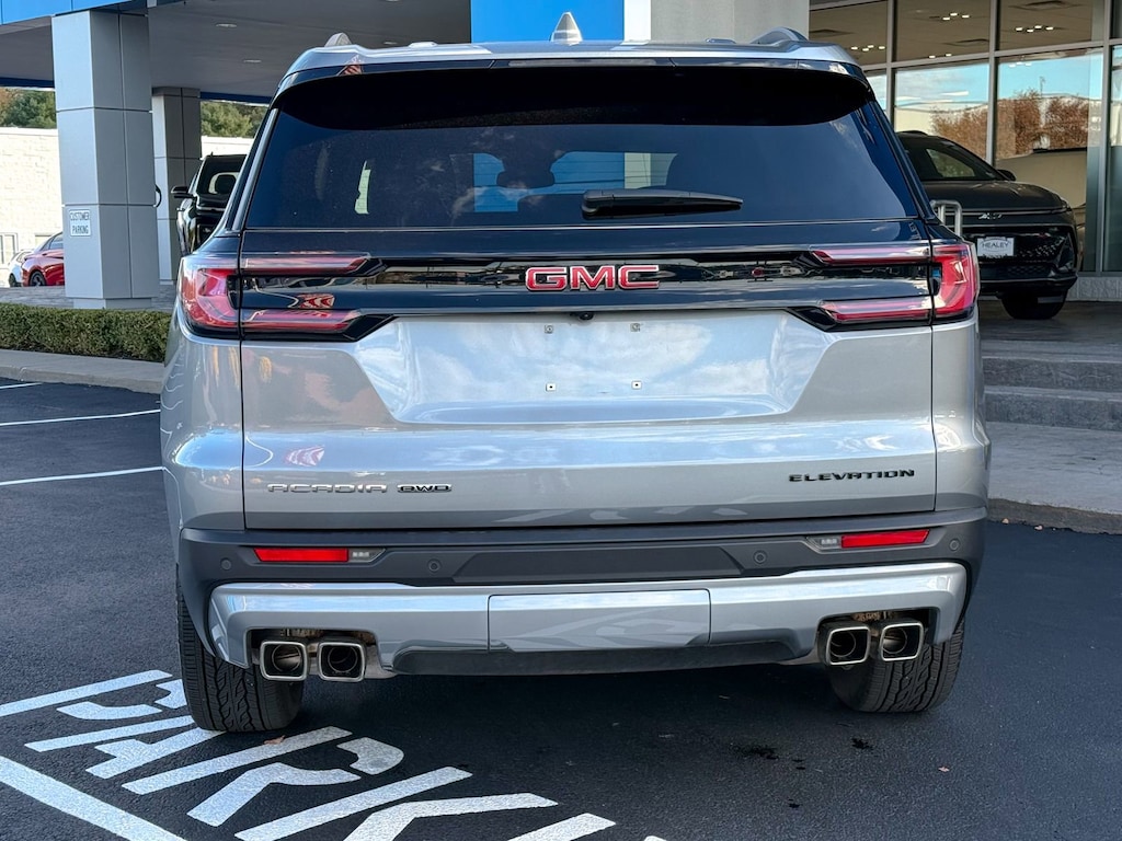 Used 2024 GMC Acadia Elevation SUV