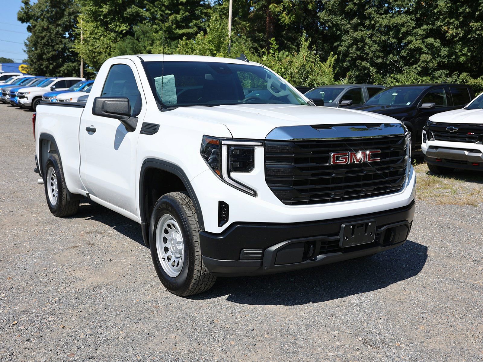 2024 GMC Sierra Base's photo