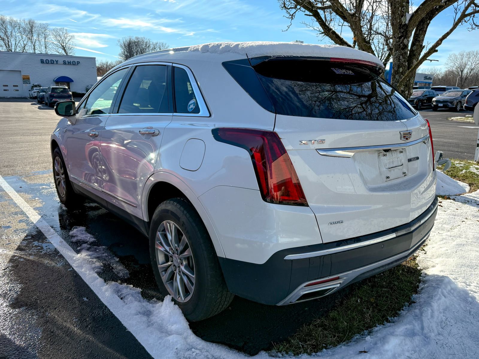 2022 Cadillac XT5 Premium Luxury photo 3