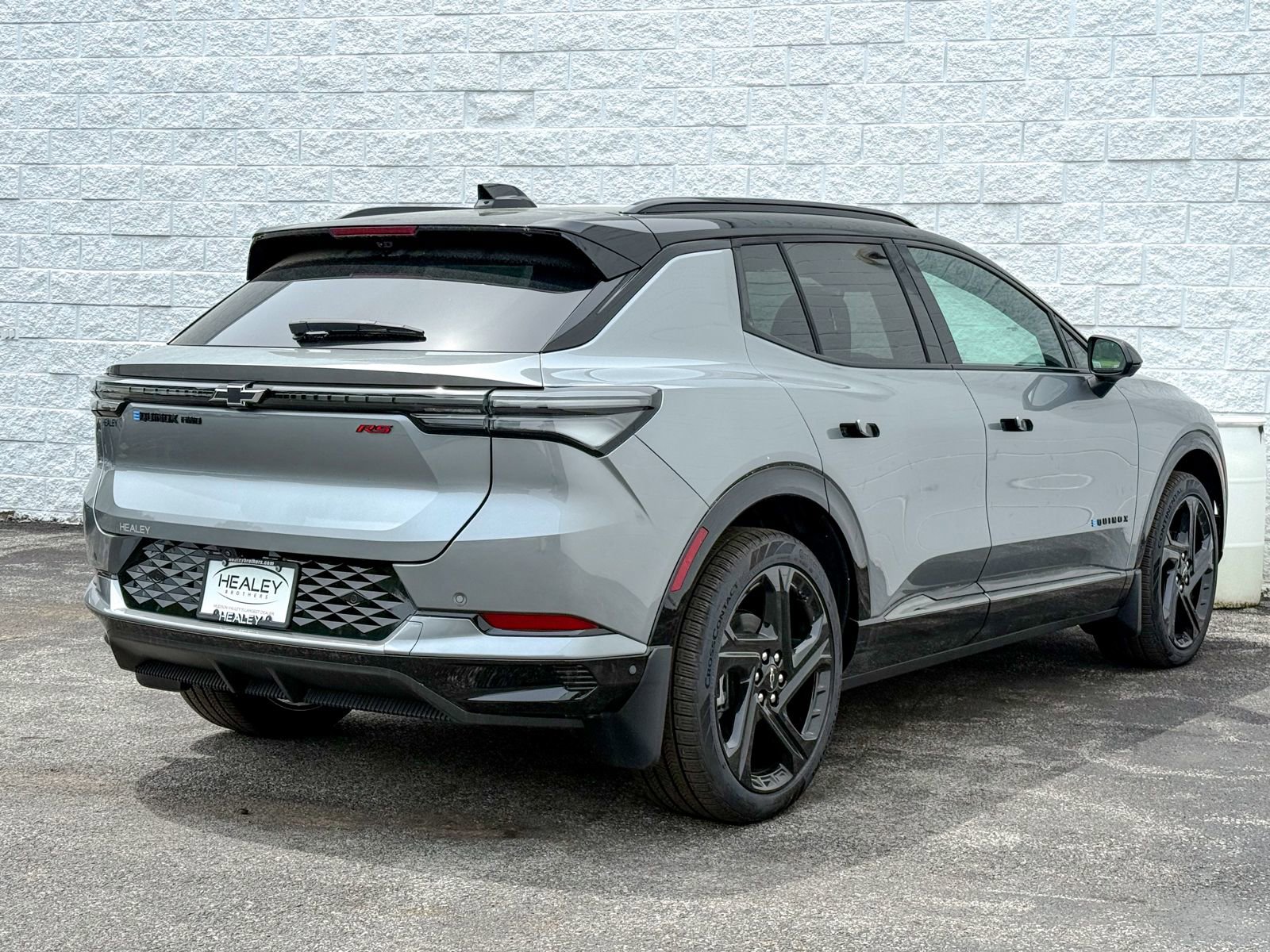 2025 Chevrolet Equinox EV RS - Photo 8