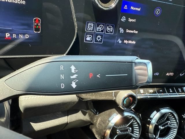 2025 Chevrolet Blazer EV LT - Photo 33