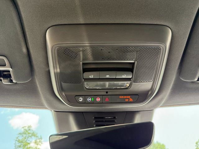 2025 Chevrolet Equinox EV RS - Photo 41