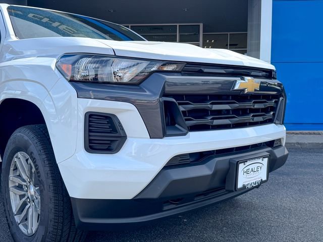 2025 Chevrolet Colorado Work Truck LT photo 4