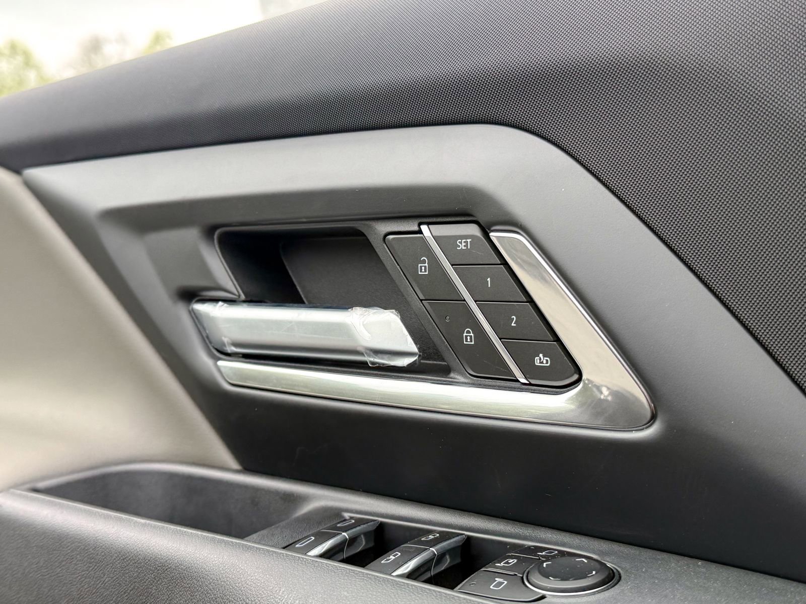 2026 Chevrolet Silverado EV Trail Boss - Photo 19