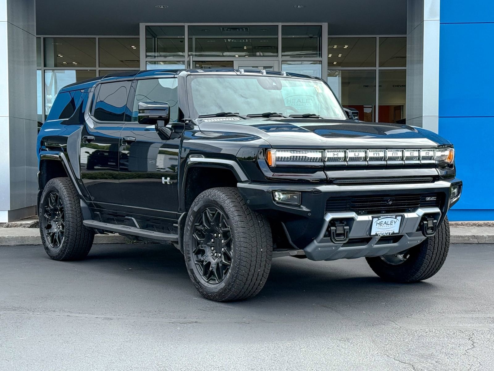 2025 GMC HUMMER EV 2X's photo