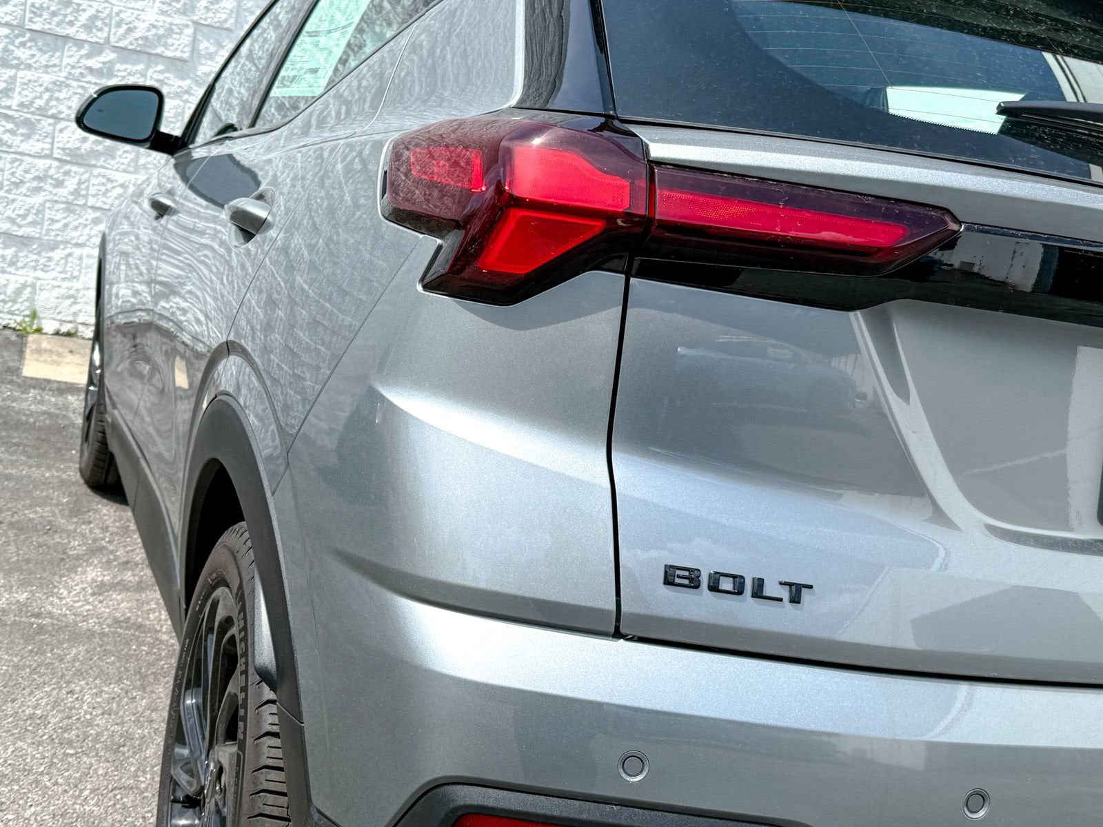 2027 Chevrolet Bolt RS - Photo 11